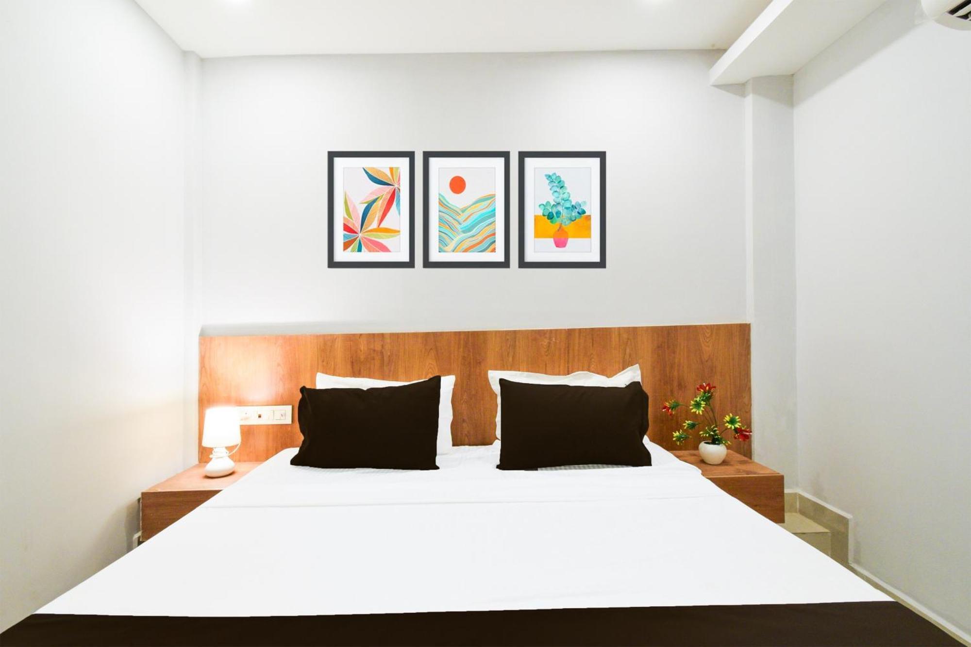 Hotel O Vaishnavi Residency Hyderabad Exterior photo